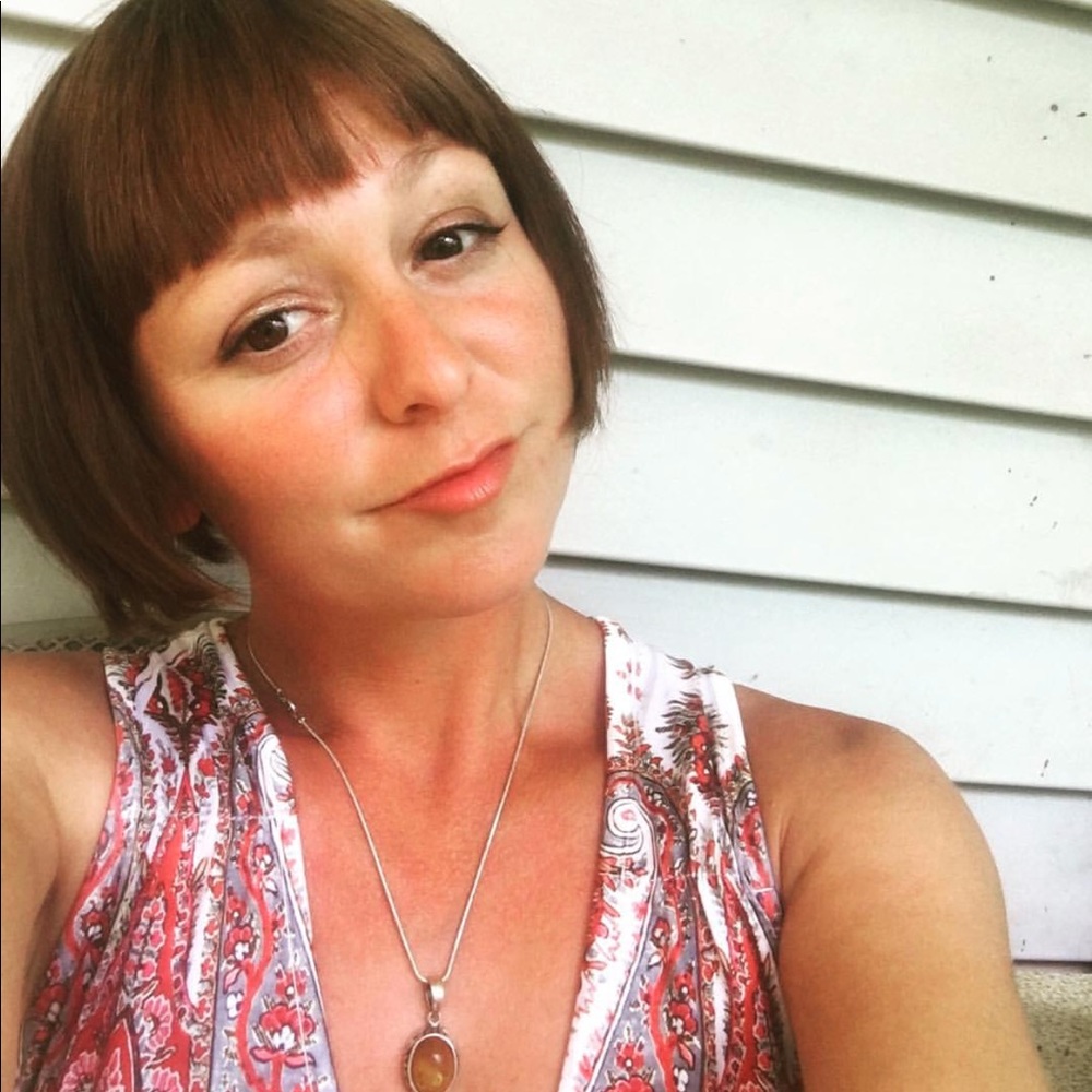 Meet your Posher, Frances